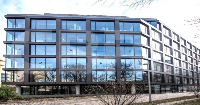 Classic 7 Business Park - Sublease